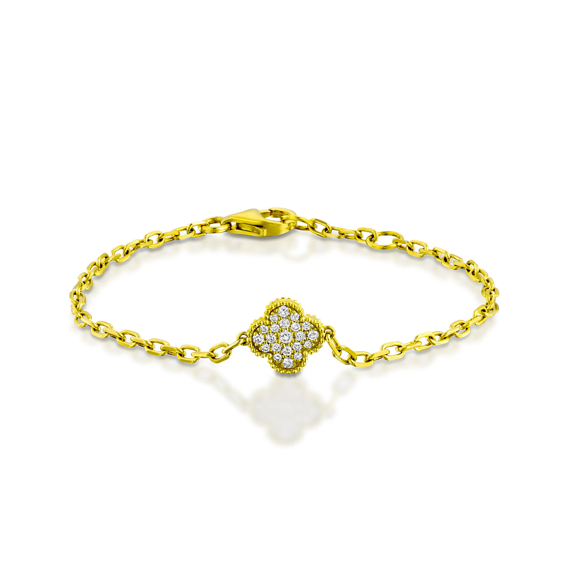 18k Yellow gold Loop bracelet, diamond clover set with 33 diamonds 0.27ct A delicate and special bracelet.
