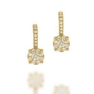 Drop Earrings set with total of 0.52 Round diamonds in Y gold, 2 round diamonds in center and 30 smaller diamond | Stunning wedding earrings